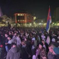 Slavelje u Kragujevcu, dan drugi, studenti poručuju: Večeras slavimo pobedu, za sukobe i nasilje nema mesta (VIDEO)