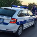 Auto se pretvorio u buktinju! Drama kod naplatne stanice Stara Pazova, iz vozila "kulja" crni dim (video)