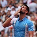 Novak raspoložen nakon pobede: Odmoriću uz piće