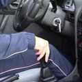 Navigacija ga odvela među zaraćene bande Automobil izrešetan rafalima, čudo ga spasilo