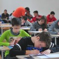 Počinje proba male mature Danas se polaže matematika, sutra srpski i treći test: Evo kada će opet moći da se menja izborni…