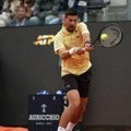 Uživo: Novak gubi u setu odluke