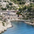 "Pretvarali su ljude u monstrume": Logoraši otkrili jezive tajne Golog otoka, posebna poniženja bila su "kiblarenja"