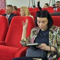 Nova odbornica u niškoj skupštini: Ne pripadam ni vladajućoj većini, ni opoziciji