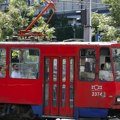 Saobraćajna nezgoda kod Kluza: Otkačio se autobus sa kamiona i udario u tramvaj
