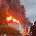 Ruski dronovi ponovo udarili na civile! Sedmoro povređenih u novom napadu, lekari se bore za život muškarca