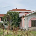 Vila najbogatije pevačice sa Balkana je potpuno uništena: Opljačkana posle njene smrti, unutra mrtvački krst