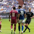 Mbape sramno udario Katića u glavu usred utakmice! Francuz potezom zgrozio planetu, Nikola ga ugasio reakcijom