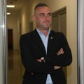 Bivši političar se vozio autobusom po Beogradu: Evo s kim je uhvaćen u gradskom prevozu