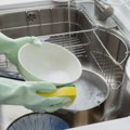 Jedan od najprljavijih predmeta u kuhinji koristimo svakog dana: Mikrobiolog otkriva kada treba da ga bacite