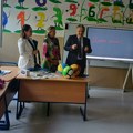 Telekom Srbija nastavlja da donira pametne table i sportsku opreme na Kosovu i Metohiji