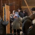 Teror protiv pravoslavlja u Ukrajini se nastavlja: Vandali upali u hram i napali vernike (video)