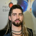 „Zašto ga vuku po bini kao džak krompira?!“ Hit reakcije na snimak probe Princa od Vranja, niko nije ovo očekivao od…