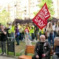 "Batinaši nisu junaci": Protest građana ispred sedišta SNS u Novom Sadu