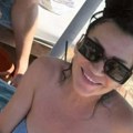 Skinula se Goca Božinovska (60): Sa prijom otišla na odmor: Pije aperol na plaži, a fotke u bikiniju svi komentarišu (foto)