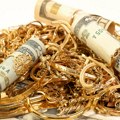 Zlato bi moglo da dostigne cenu od 10.000 dolara po unci