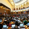 Skupština nastavlja raspravu o izmenama Zakona o JBS i leks specijalisu za Generalštab