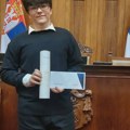 Priznanje Takmičar generacije vranjskom gimnazijalcu Pavlu Mišiću