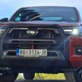 Tenkisti svih zemalja! Test Toyota Hilux: Ko dobija trku u naoružanju
