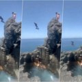 Uznemirujući snimak sa tenerifa! Turista skočio sa litice, umesto u more, udario u stenu! Glupirao se na zabranjenom mestu