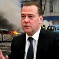 "Biće vam sve gore, smanjuje se teritorija zemlje koja umire" Medvedev potpuno pobesneo, govorio o Zelenskom i nije birao…