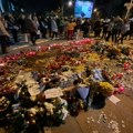 Grad Novi Sad ukrašava ulice za novogodišnje praznike, 13 dana posle tragedije na Železničkoj stanici