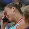 Sabalenka se rasplakala: "Užasni uslovi, ovo baš boli" VIDEO