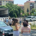 Kada sam videla policiju i hitnu pomoć kroz glavu mi je prošlo - bože, samo da je ona dobro: Kurir u Gracu, potresne reči…