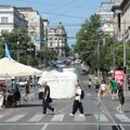 Protest ispred Vlade nastavljen i sedmi dan, okupljeni čekaju da se ispune preostala dva zahteva