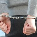 Uhapšen muškarac u Zagrebu zbog sedenja u parku na klupi sa eksplozivnom napravom