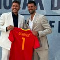 Stevan Jovetić uručio poseban poklon Đokoviću u Kotoru, šmekerski potez čuvenog crnogorskog fudbalera