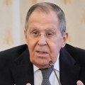 Lavrov: Vučić iskusan političar, dugo trpi pritisak EU
