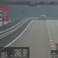 VIDEO: Vozio 245 km/h na delu motoputa gde je ograničenje 100 km/h
