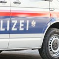 Maloletna crnogorka (14) planirala napad Kupila sekiru da "ubije nevernike i ljude u crnom", uhapšena u Austriji