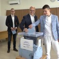 Премијер Србије Милош Вучевић гласао у Новом Саду