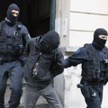 Tuča srpskih navijača i nemačke policije u Minhenu pred utakmicu Danska – Srbija