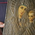 Neverovatno! Vatrogasci tokom gašenja požara našli netaknutu ikonu Presvete Bogorodice: Čuda se dešavaju, imao sam neki…
