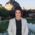 Govor sanje Maletić na prvom rođendanu njene ćerke oduševio čitavu salu! Pevačica izgovorila reči za pamćenje, a ovaj momenat…