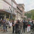 Nastavlja se blokada kružnog toka u Pazaru dok uhapšeni ne budu oslobođeni
