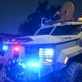 FBI u oklopnim vozilima, opsadno stanje u Vašingtonu! U toku pretres kuće osumnjičenog za pucnjavu na Trampovoj večeri (foto)…