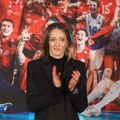(Foto) Ova žena iz senke je nesuđena svekrva Maje Ognjenović. Odbojkašica bila verenica Miloša Teodosića, a evo ko je njegova…