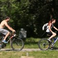 Leto se ne predaje! Oglasio se RHMZ: Sutra i do 28°S, poznato kada stiže naoblačenje sa kišom