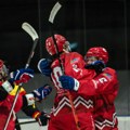 Hokej na ledu - Zvezda protiv Sokila na startu