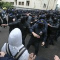Gruzija: Odbor usvojio zakon o stranim agentima, 20 privedenih na protestu