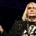 Ima univerzalno značenje: O pesmi "Sixteen Tons", pevali su je i Bora Đorđević i Džoni Keš