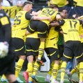 Kako se Borusija Dortmund izvukla poslednjeg dana Bundeslige, neviđena tuga u gradu koji je čekao LŠ