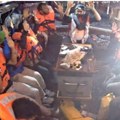 (Video) Izraelska vojska upala na brod grete Tunberg! Uhapšeni aktivisti koji su nosili pomoć u Gazu, među njima poznati…