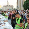 FOTO i VIDEO: "Bajramska sofra – Ulica otvorenog srca" održana 15. put u Novom Sadu
