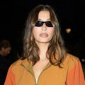 Hejli Biber se pojavila u stajlingu u kom mnoge žene ne bi ni kupatilo oribale: Fanovi je razapeli na mrežama (foto)