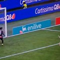 Obrukao se za sve pare! Fudbaler Milana imao pred sobom prazan gol, pogledajte šta je uradio! (video)